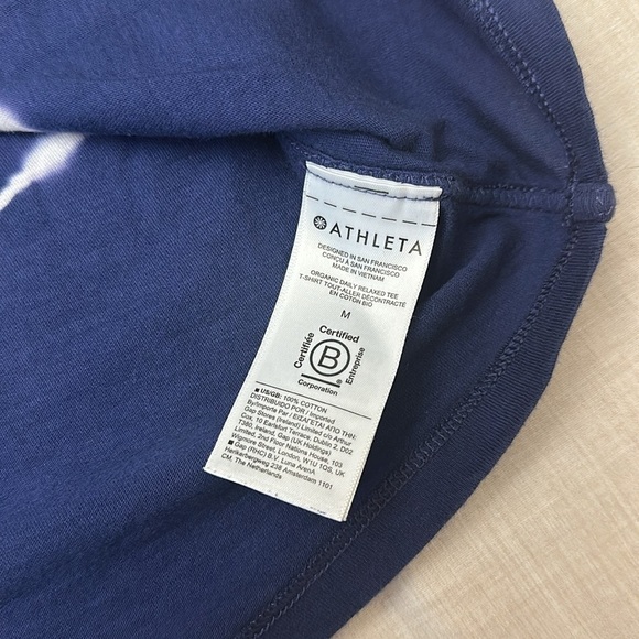 Athleta Women’s Organic Daily Relaxed Short Sleeve Tee Cotton Size Medium - Picture 6 of 6